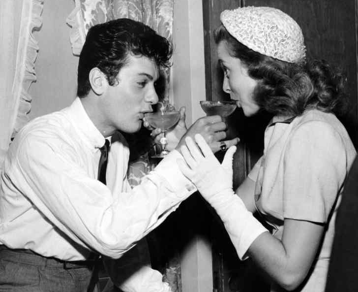 men vs women, feeling respected, classic movie star, old hollywood, male/female dynamics, tony curtis, janet leigh