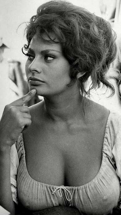 cleavage, old hollywood glamour, nuru massage, breast massge, sophia loren